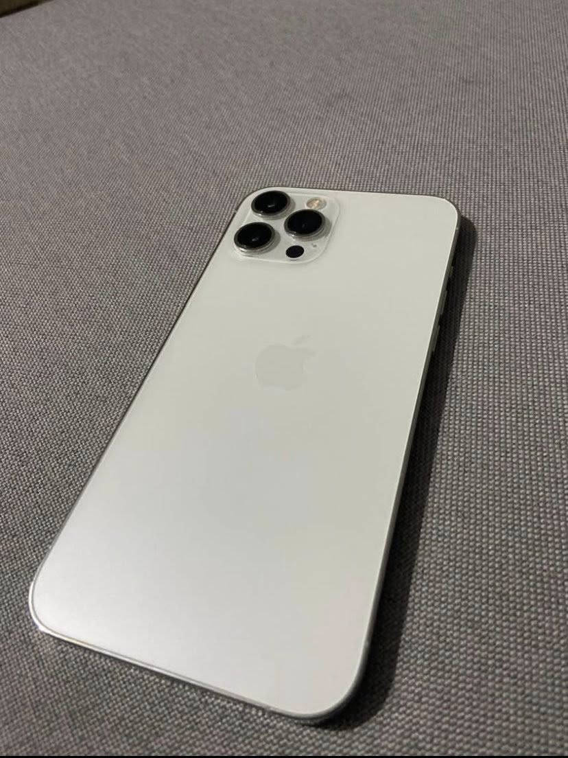 12 برو ماكس
256 بطارية 79 % فيس ايدي متوقف بلتحديث وسماعه الاتصال ايضاً ( عند الاتصال يفتح سبيكر للاستماع ) سعره 390 الف حله مركز المحافظة 
للتواصل واتساب ***********
