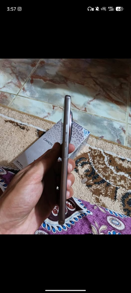 السلام عليكم مرخصت الادمن 
شباب CAMON 40 Premier 5g
الجهاز بعده جديد بلضمان كامل ملحقاته واياه 3 كفرات ذاكره 256 عشوائيه 24 (12+12) بيجي 120 فريم فول سلاسه بسبب المعالج هوه نفسه مال جهاز انفنكس GT 30 Pro وكامرات خير من الل تلث كامرات 50 ميكا بكسل من سوني وزوم 100x والكامره الاماميه 4k 60 ضدي المي الجهاز غني عن التعرف للمراس فقط شعندك نزل مكاني بغداد


**إذا كنت صاحب هذا الإعلان وتريد حذفه لأي سبب، رجاءا أرسل رسالة إلى الدعم الفني**
