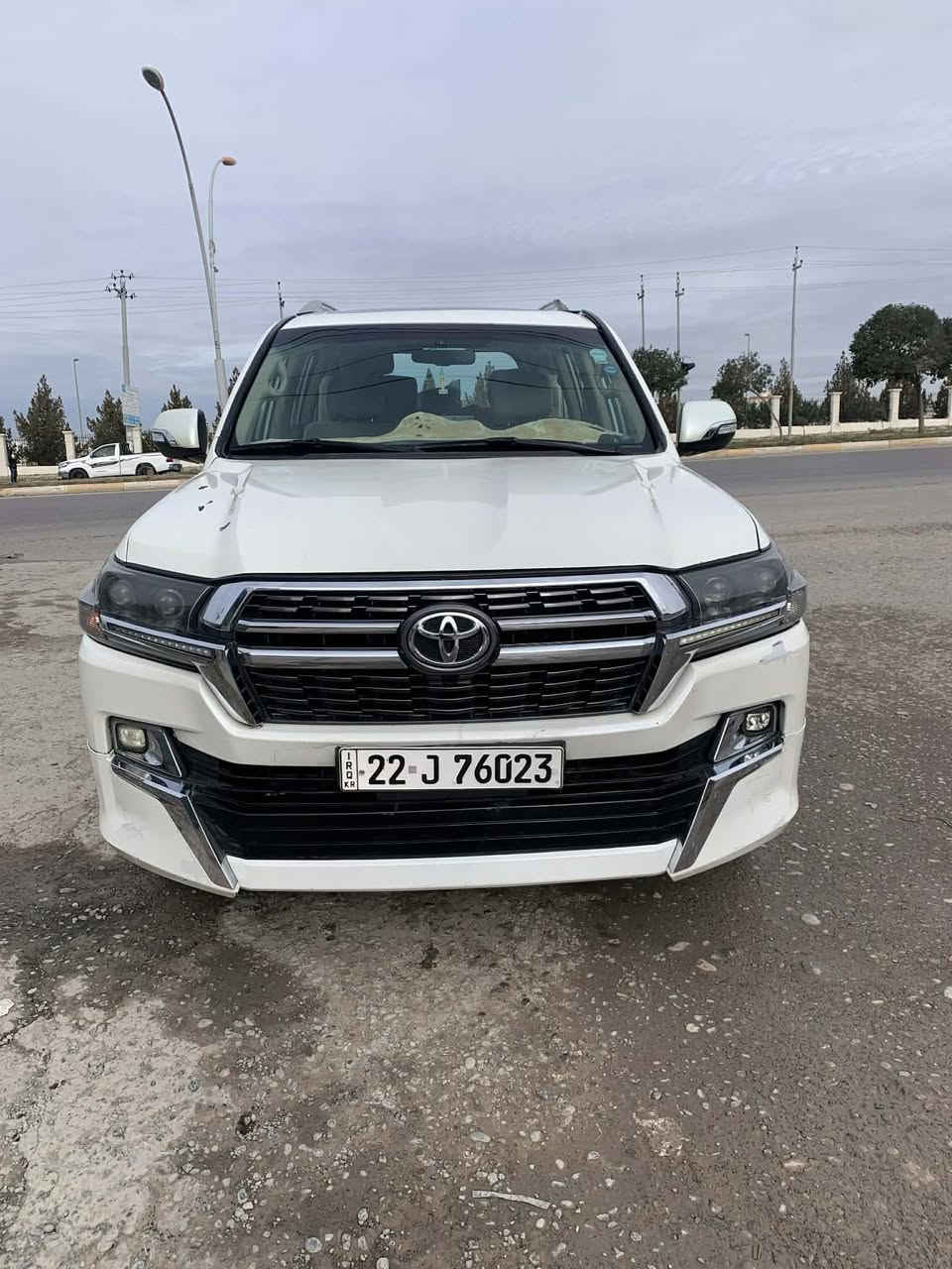 تویوتا لاندگرۆزەر 2014 شەش بستن V6
Gxrناوەوە دەرەوەی کراوە بە 2021 زۆر خاوێنە نمونەیە لە جوانی  سەیارەکە سبوغ عام نیە بەس بە عام دەفرۆشین سەیەرەکە  گێرو مەکینە تەقەو رەقەی هەموو شتی بە شەرت   سەنەوی نوێنە تا 2029  167رۆییە 
نرخ 295وەرەقەو مەجالەکی کەمی تێ دایە
موبایل ***********
***********
