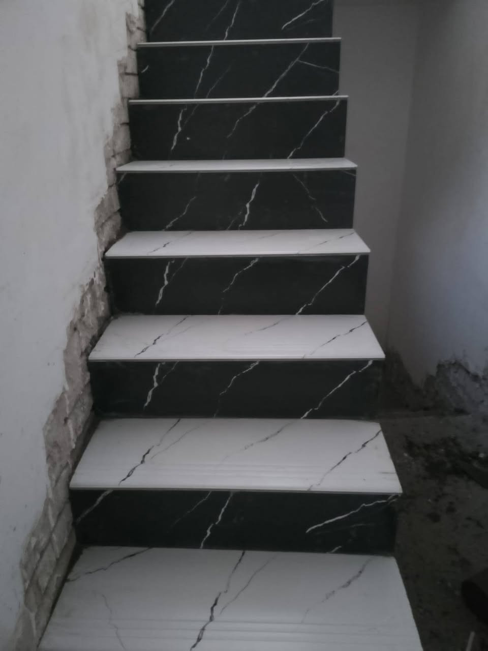 سلام عليكم هذا شغل والدي كلشي يشتغل بس جص وبروك مايشتغل للتواصل ***********
0773049564
