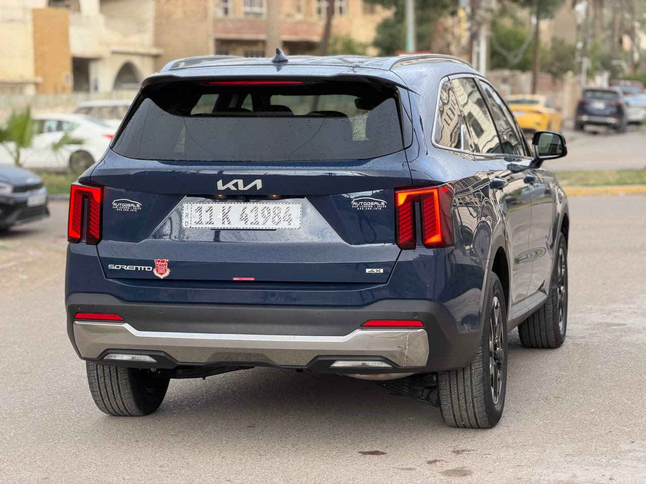 كيا سورنتو وارد أمريكي موديل 2025 محرك 2500GDI ماشيه 5000 الف زيرو بعده موصفات فول 1/1 عده البنرامه بصمه وجلد وكرسي كهربائي ونضام سبورت ورادارات امامي وخلفي وبل مري اشاير بل مري وتحديد مسار توقف ذاتي وتشغيل عن بعد وسياره فور ويل 4X4 اشاير بل مري 7 راكب قطعتين تبريد لايتات زنون 3 عدسات لد خلفي هواي بيه موصفات وسياره بعد احله من الواقع حادثه كما موضح بل صور فقط جاملغ امبدل وحافت البنيد صبغ دعاميه ابلاديه مالته ومامصبرغه بدون دواخل السياره ايرباك فقط استيرن للتصال *********** ملاحضه سياره مرقمه بغداد ومكاني بغداد
