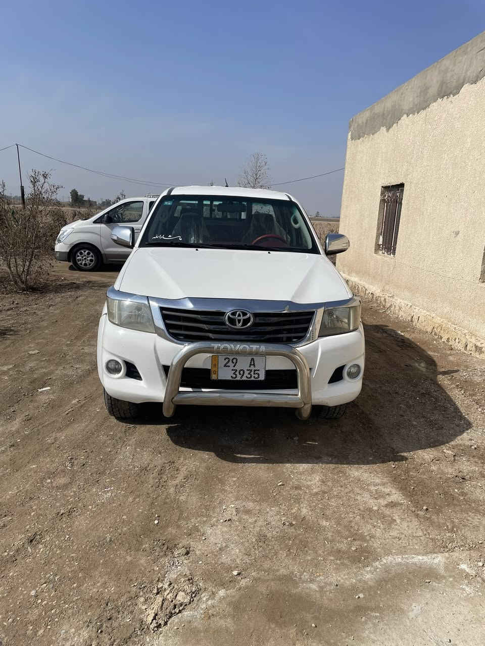 السلام عليكم
للبيع فورويل 2015 سعودي 
السياره متجيه  
جاهزه رقم جديد من تخم تاير 
اوتماتيك السعر 165
العنوان بغداد قرب مجمع بسمايه 
***********
