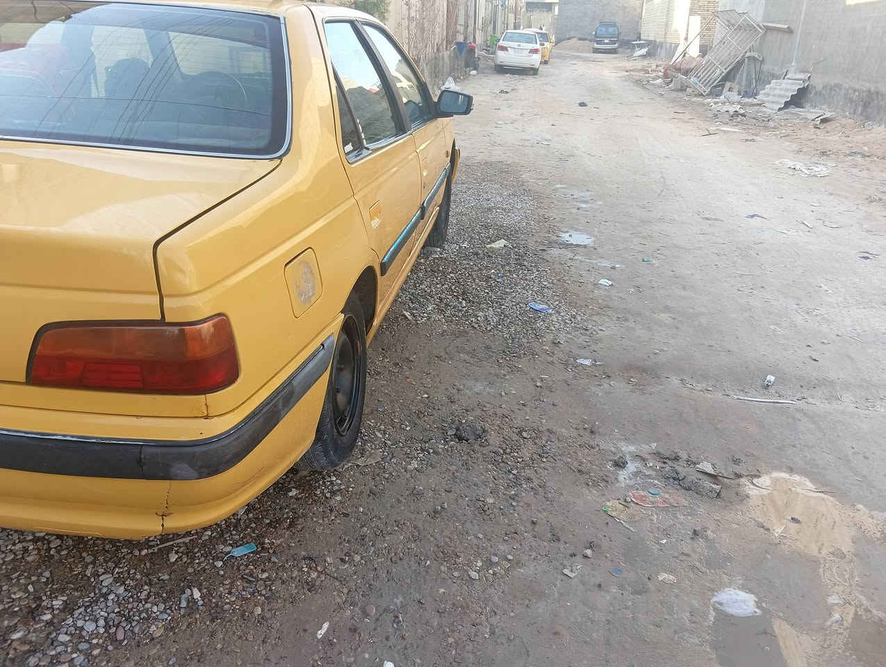 السلام عليكم بيجو بارص مديل 15 مكينه مكفوله من التبخير والتنقيص والكير بي غره ب 3 بسبب القلايج  حداده 90 ب الميه تبريد يشتغل نقص غاز فقط تايرات 60 ب الميه نقص السياره  شوته  وادامه بلك ونوزل  مكاني بصره تنومه   سعر 36 وبي مجال بسيط رقمي ***********
