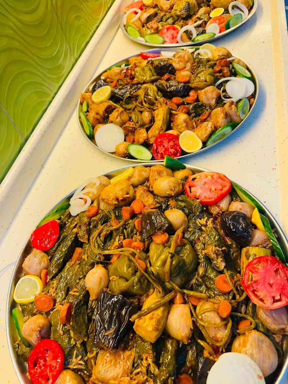 مطبخ ام حبيب 👩🏻‍🍳
تجهيز طلبيات دولمه الف عافيه 
متوفر خدمه توصيل 🚚 
رقم الحجز ***********
