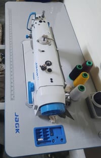 مكينة خياطة • جاك F4