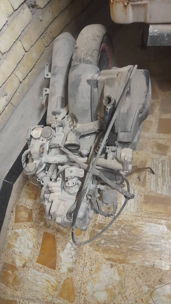 السلام عليكم عندي مكينه للبيع BCX
نضافه 80 الي يريدهه يتصل *********** العنوان بغداد
