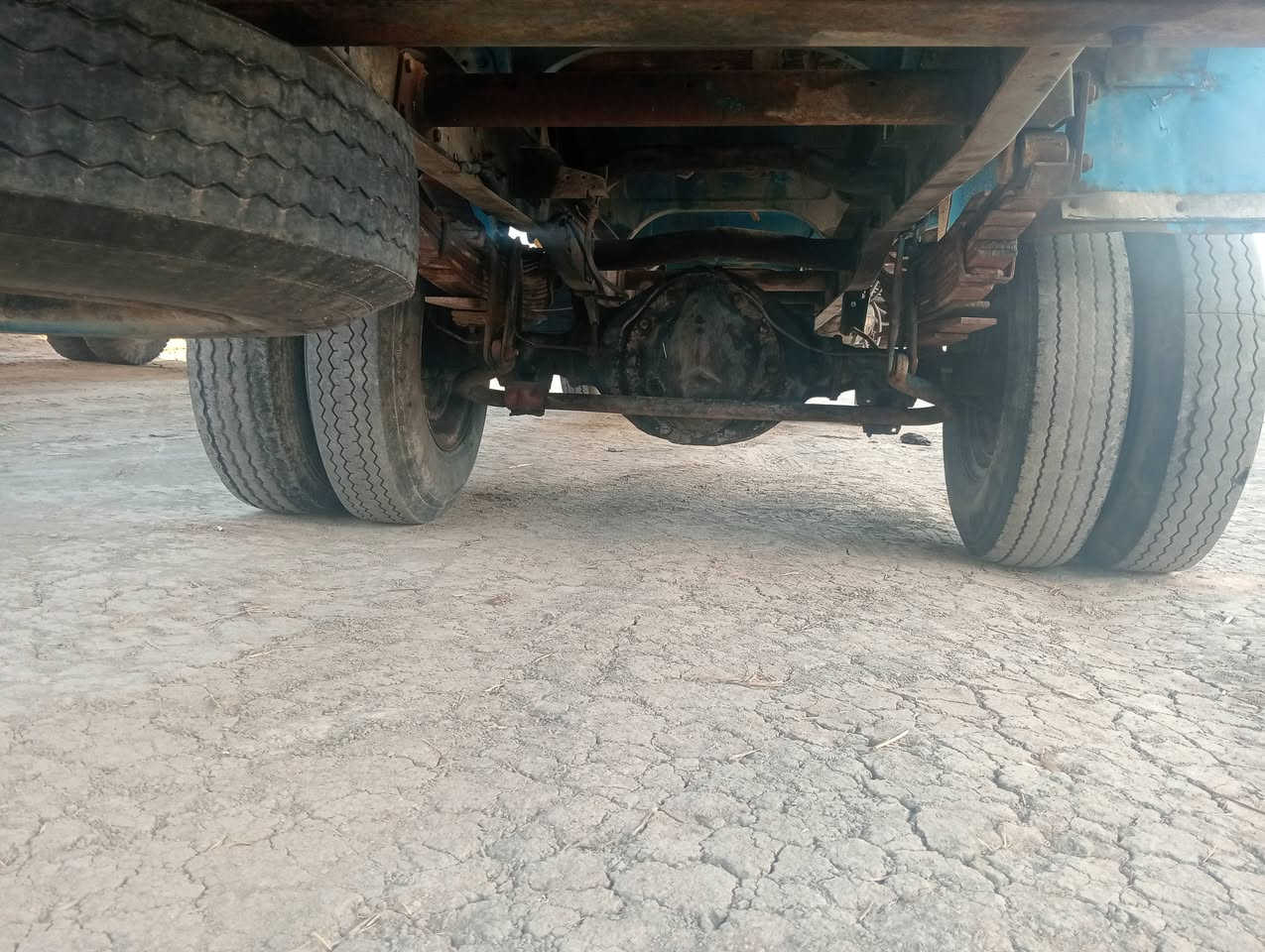 مارسدس اخرس البيع سياره جديده ***********
