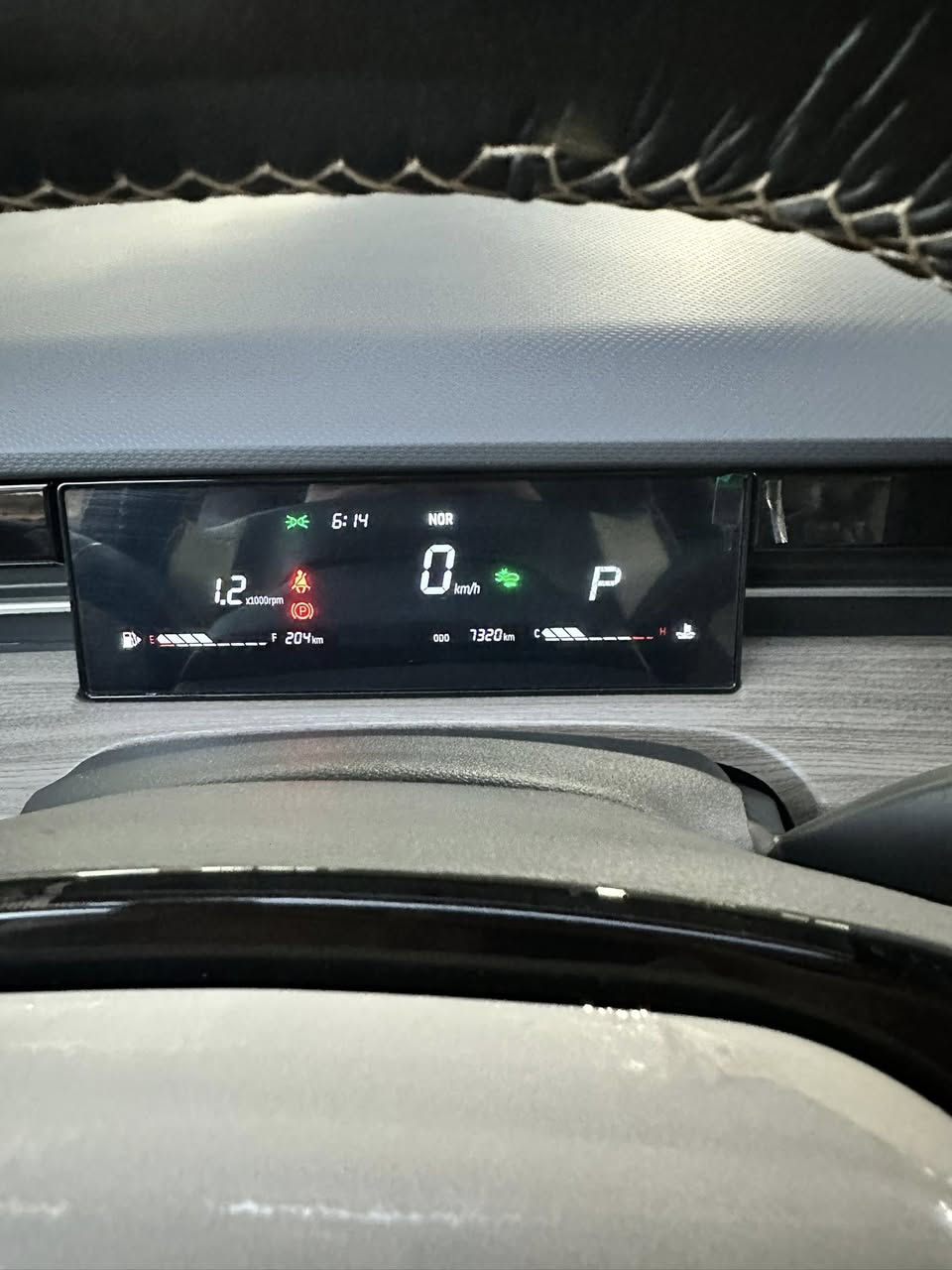 للبيع | جيتور داشين2025- فئة 
أعلى مواصفات
بسمي السياره 
مكفوله كفاله 
 العداد: 7000
• محرك 1.6 Turbo اقتصادي وقوي
• دفع أمامي
• شاشة ضخمة متعددة الوظائف
• كاميرات محيطية 540°
• نظام ملاحة + بلوتوث + CarPlay
• فتحة سقف بانوراما واسعة
• كراسي جلد كهربائية + تبريد وتسخين
• نظام دخول وتشغيل بصمة
• رادار أمامي + حساسات + نظام الحفاظ على المسار
• إضاءات LED بالكامل
السعر 27.500 مليون بيها مجال بسيط
بغداد الكريعات ‭***********
