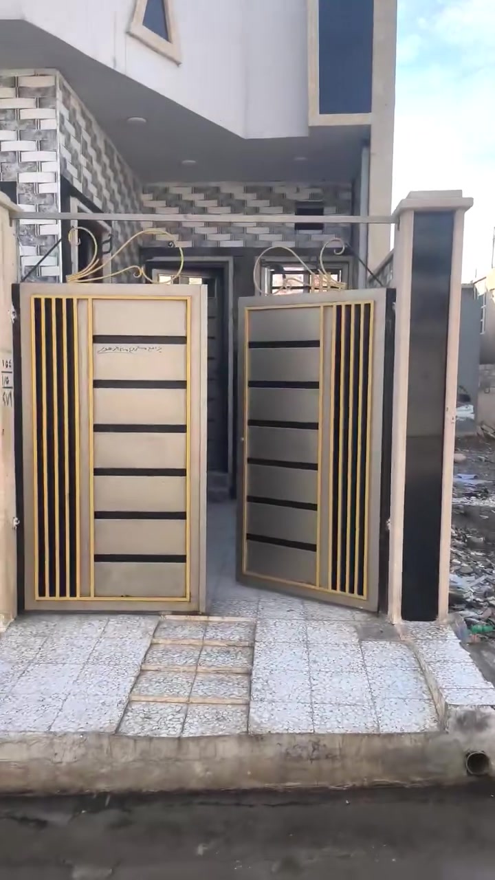 بيت اللبيع جاهز زيرو العنوان موصل بحي القدس جانب اليسر تقطيع الجديد ملك صرف سند طابو يم بانزيخانت برج الذهبي  مساحه 125 طابق واحد يحتوي عل قرفتين نوم حمام اسويت زايد حمام داخلي  هول ستقبال تصميم تكت موبرده زايد سبالت  التصال عل ارقم***********السعر100// ***********
