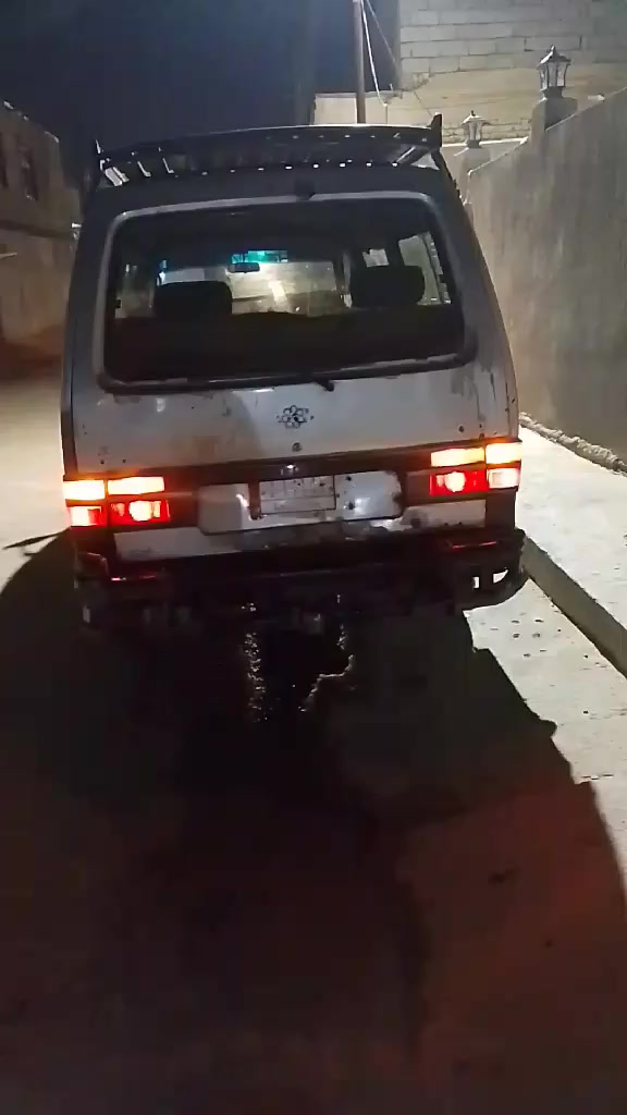 كيه بسته للبيع موديل 93 مكينه وگير خير من الله كهربائيات كامله بس الاكسن بي صوت قليل سنويه عظم عاج راعيه ما اندله ابيع بدون راعي اتكفل سرقه وعشائر السعر  19 $ وبيه مجال للاتصال /// ***********
