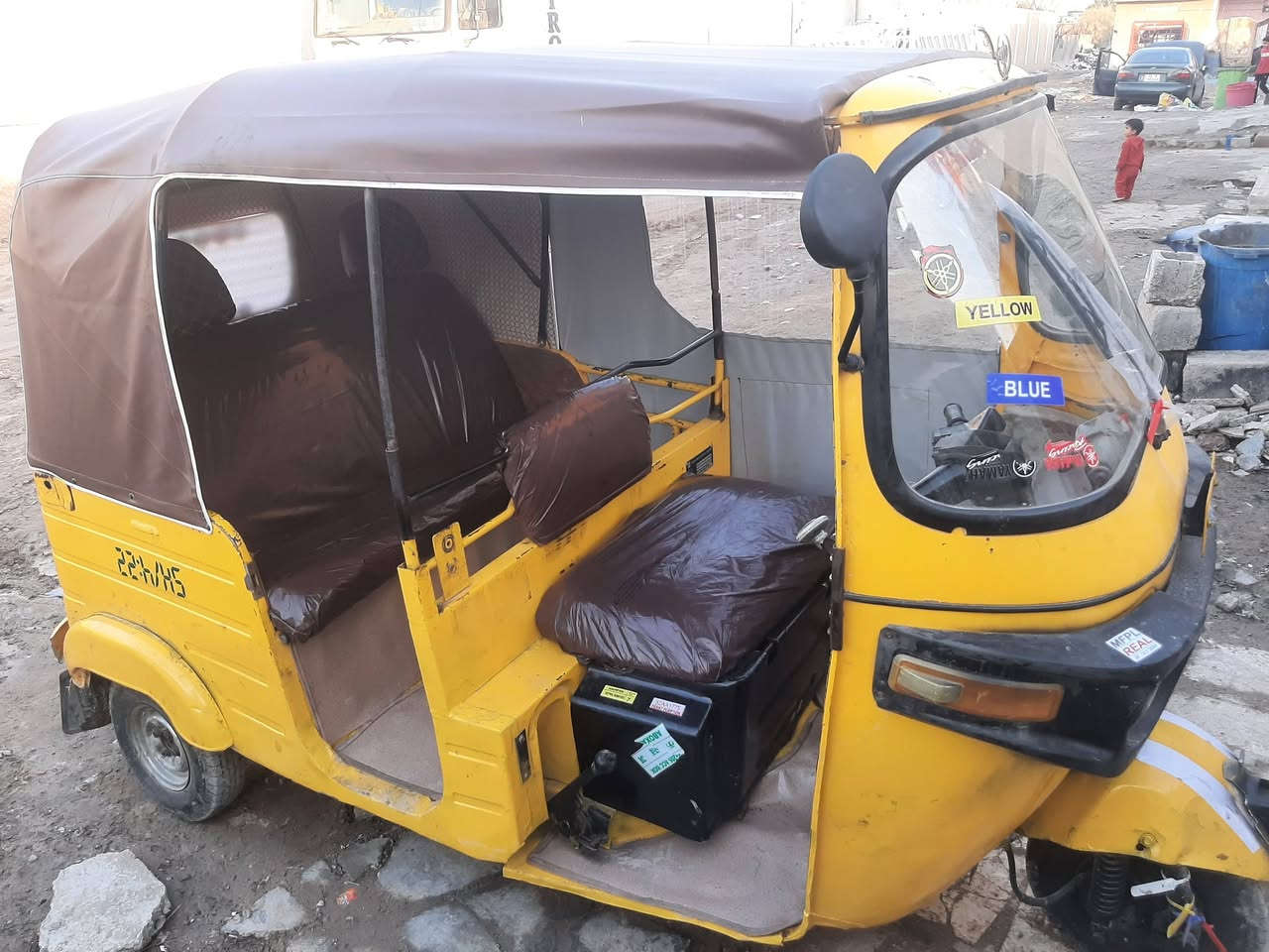 سلام عليكم تكتك١٨ مكينه ٢٠ أوراق كامله 
اتصل أو واتساب *********** سعر ٢٤٠٠
