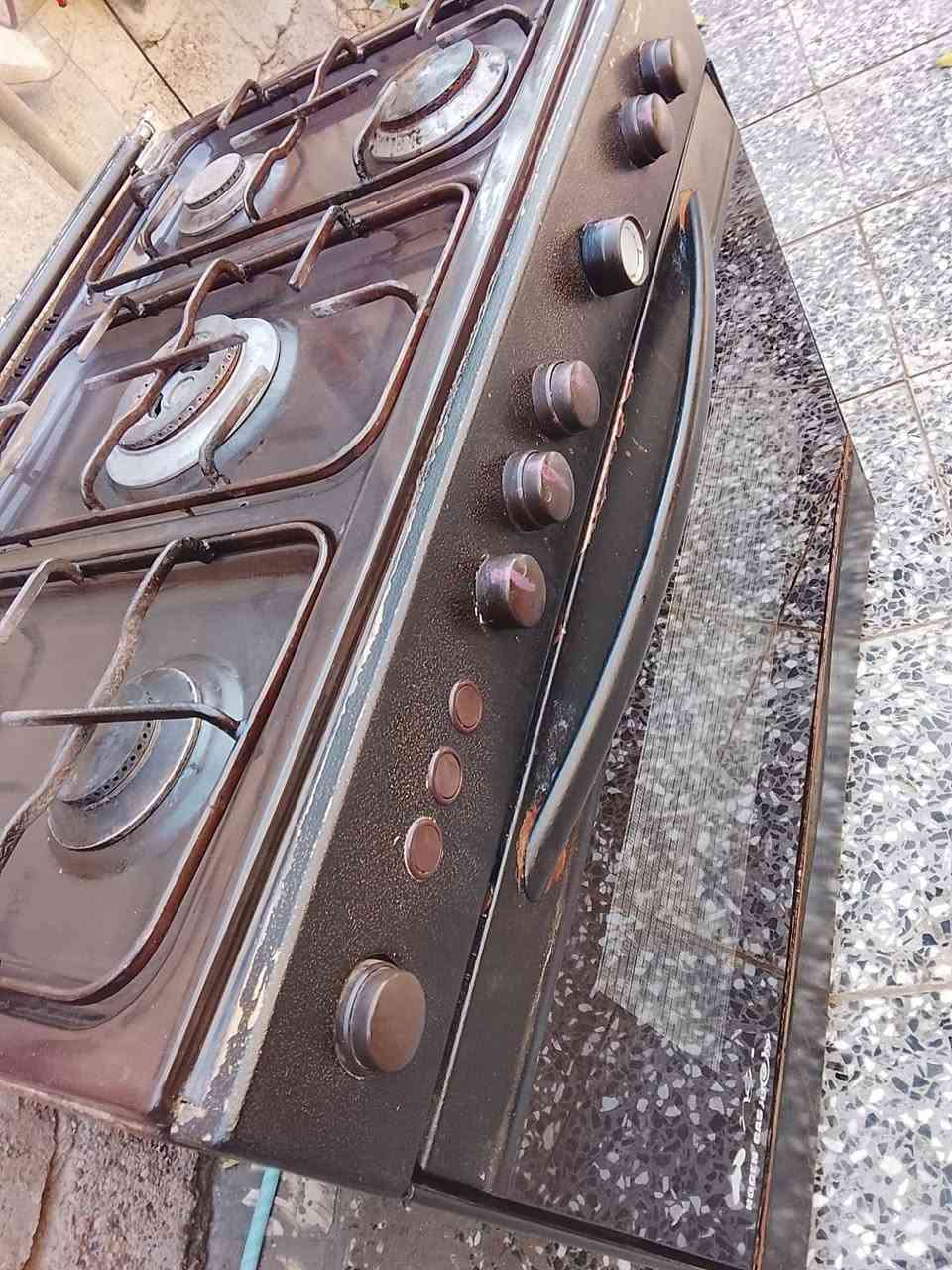 السلام عليكم طباخ مستعمل للبيع نضيف كولش الفوك والجوة شغل فرن شغال للبيع سعرة 110 ايطالي للحجز خاص النعوان بغداد الاعلام


**إذا كنت صاحب هذا الإعلان وتريد حذفه لأي سبب، رجاءا أرسل رسالة إلى الدعم الفني**