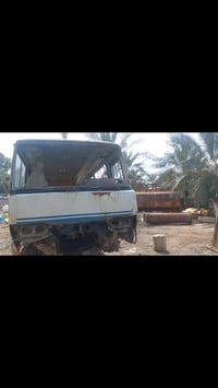 كوستر لبيع وكلشي موضح بلفيديو تفصيخ وهاذه رقمي 07732418039 مكاني بغداد...