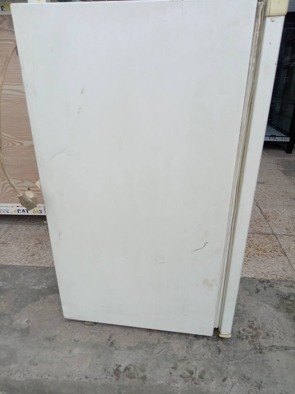 ثلاجه صغيرة مال غرفة مستعملة للبيع نضافتها ٨٠ بل ١٠٠
للاستفسار مراسلت الصفحة أو الاتصال على الرقم ***********
