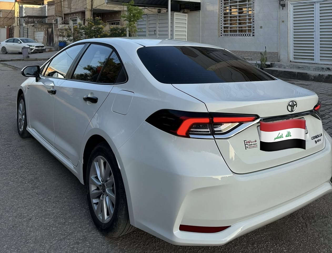 للبيع
تويوتا كورولا 2025 هايبرد – شكل خليجي

🔹 رقم بغداد باسمي
🔹 سيارة كفالة عامة – مكفولة من الشخط 
🔹 ماشية 9 الاف كم 
🚗 سيارة بالكارتون بحالة الوكالة
🔧 المواصفات:
 • مكينة 1800 هايبرد
 • فتحة سقف
 • رادار + تحديد مسار + قيادة ذاتية
 • قراءة علامات الطريق المرورية
 • بصمة تشغيل + دخول ذكي (بصمة يد الباب)
 • هاند بريك بصمة + Auto Hold
‏ • EV Mode + Drive Mode + مانع انزلاق
 • تحكم كامل بالستيرن مع كروز كنترول
 • كراسي جلد أصلي
 • بطاين أبواب حياكة مطرزة
 • عدادات ديجتل
 • شاشة مسجل مع CarPlay
 • تبريد بيانو
 • تبريد مقعدين
 • كاميرا خلفية دوّارة
 • لايت زينون عالي ناصي + بروجكتر
 • حساس إطارات
 • حساس مطر
 • حساس لايت داينمك

📍 موقع السيارة: النجف الأشرف
💰 السعر: 156

***********
