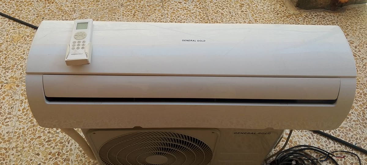 سبلت للبيع جنرال كولد طن ونص شغال شرط حيل نظيف وضع شركة بدون تصليح ضمان خمسة أيام 250 قفل *********** ..***********
