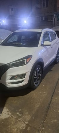 توسان ٢٠ أمريكيه بدون ضرر نظيفه فوق ماتصور  بدون صبغ اونقص سوبر  مرفق ...