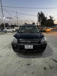 توسان 2008 للبيع فقط  السيارة نظيفة رقمها بغداد مشدود الها تخم تاير جد...