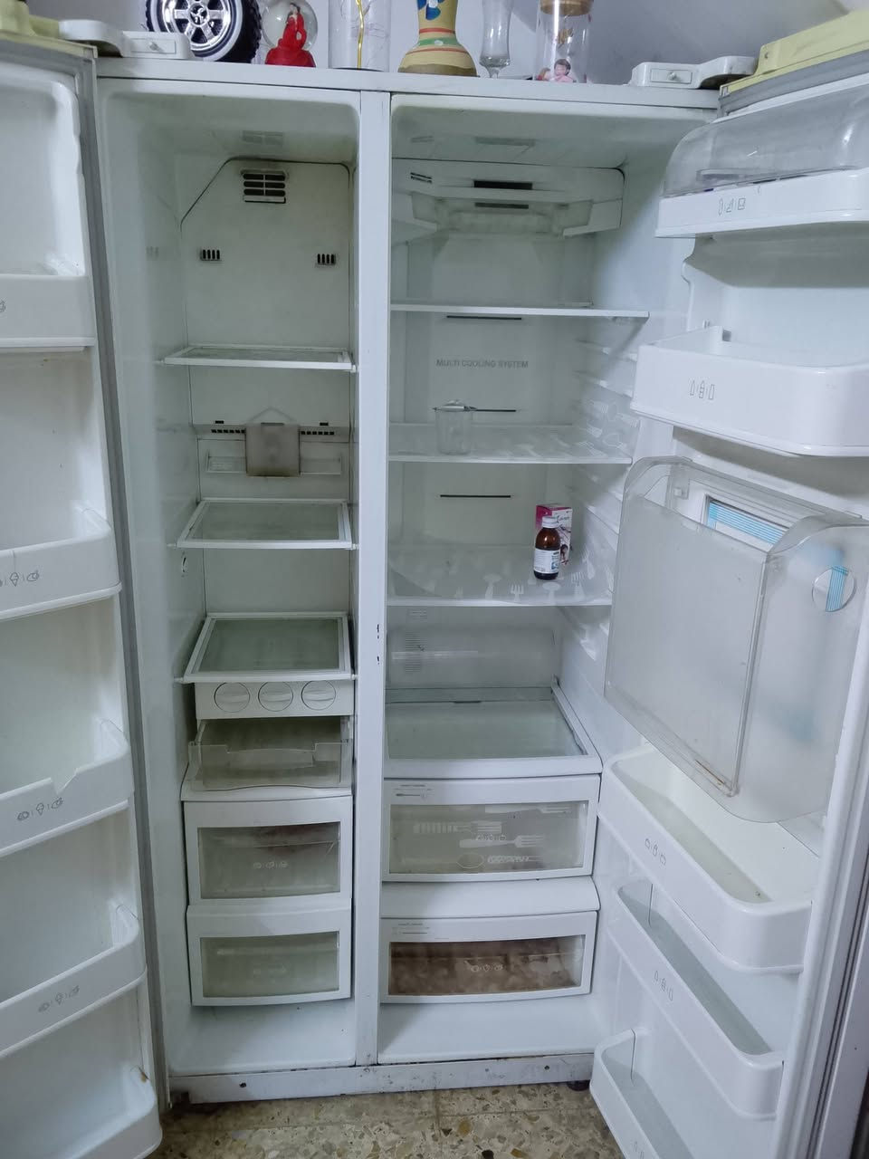 السلام عليكم ثلاجة ال جي للبيع بخاخ بابتين باب مجمده وباب ثلاجه تشتغل تبرد بيها البوري مال دفع من يم الماطور طاك الي يريد يجي يجيب وياه مصلح وياخذها رقم تليفون ***********
