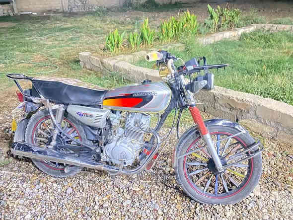 السلام عليكم موطور للبيع موديل 20 كلو شغال 5كير السعر 350 
الستفسار ***********
