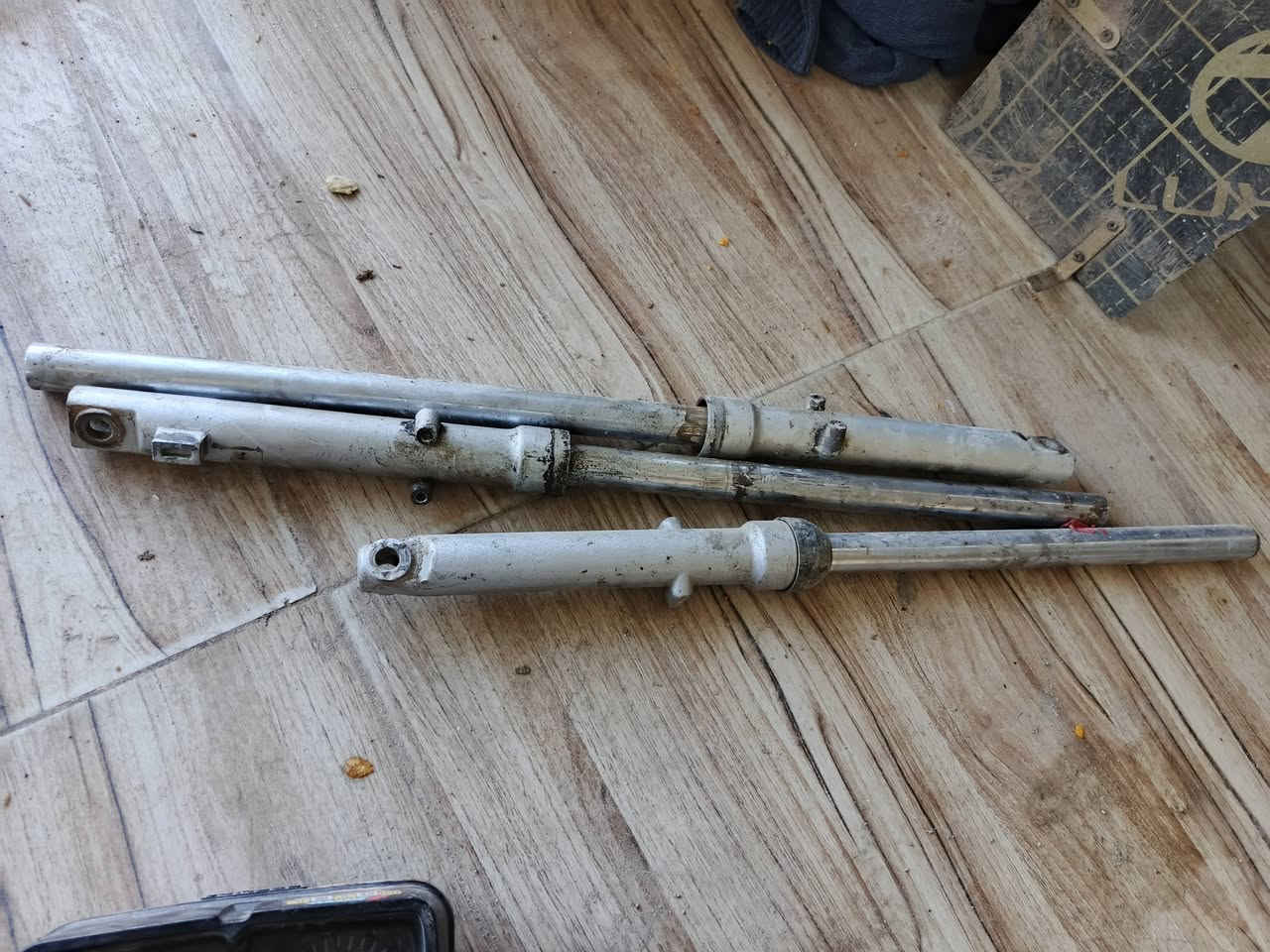 السلام عليكم غراض مال ايراني تفصيخ كلمن وسعره مكاني بغداد الشعب السريدات الرقم ***********
