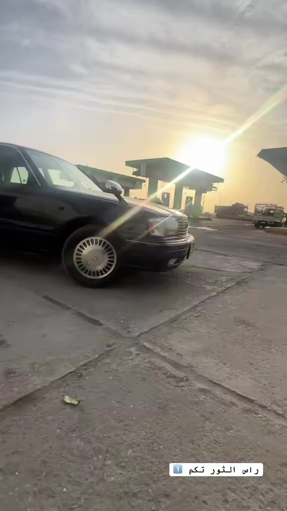 السلام عليكم راس الثور تكم موديل 2000اصل مصبوغه عام
دواخل عسلي 

تخم تاير جديد 

تبريد ❄️ ثلج 

سياره غاز بانزين خطين 

محرك 3000فيشتين 

كفاله كص ونقل جثه وضربه 

فقط صبغ 

سياره مال جناي.  الله شاهد 

تحويل ثاني يوم 

السعر 92بيها مجال 

***********

وتساب 
المكان بصره الفاو
