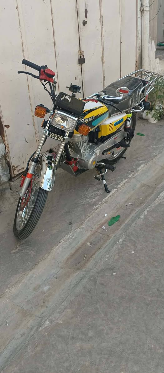 نامه موديل 25دبل دسك مال جناي الأخير النظافه ميحتاج اسولف 100%ناشفه كفاله عامه من التاير للتاير محرك مامفتوح كلها عالبلاد اوراق سكنر واسط النعمانيه ، الاتصال ***********/,/***********، مكلف بل نشر ، صاحب الدراجه ابو زنوبه
