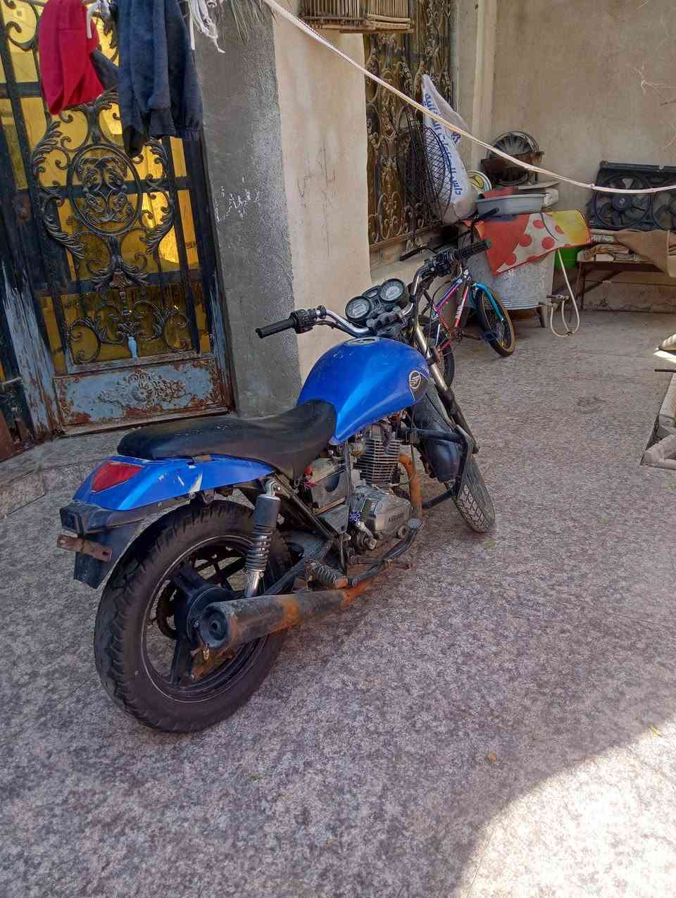السلام عليكم دراجه للبيع اوراخه ضايعه سعر 300 عنوان البصره ***********
