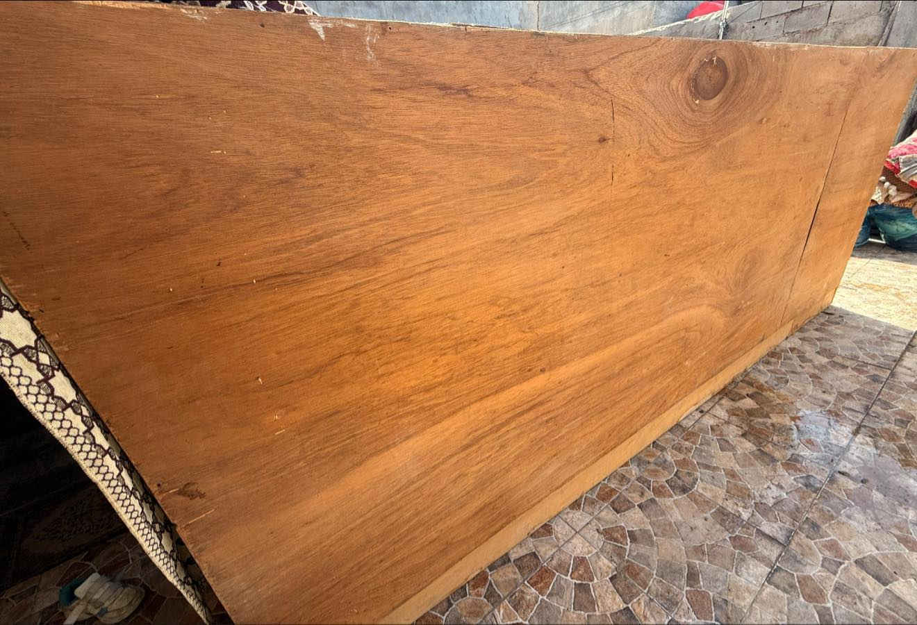 بوفيه 3 متر ثكيله خشبها قوي ، ضررها وحده من الباب ما موجوده والباقي عايزهن تصليح


**إذا كنت صاحب هذا الإعلان وتريد حذفه لأي سبب، رجاءا أرسل رسالة إلى الدعم الفني**