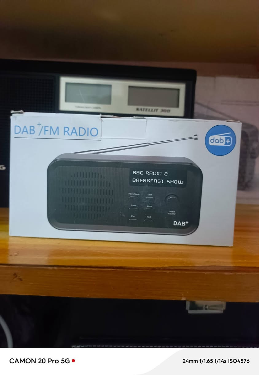 راديو انكليزي
موجة FM
موجة DAB
شحن
بطاريه ليثيوم قابل للشحن ٣.٧ فولت
منفذ شحن مايكرو USB
لوك جديد كارتون
السعر ٢٠ الف مع توصيل


**إذا كنت صاحب هذا الإعلان وتريد حذفه لأي سبب، رجاءا أرسل رسالة إلى الدعم الفني**