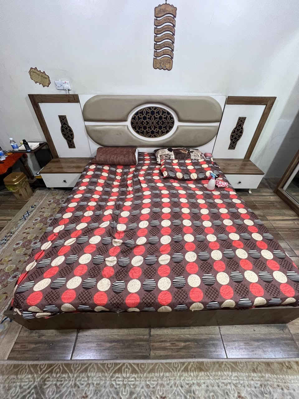 مستعجل ٣٠٠ الف *********** وتساب
