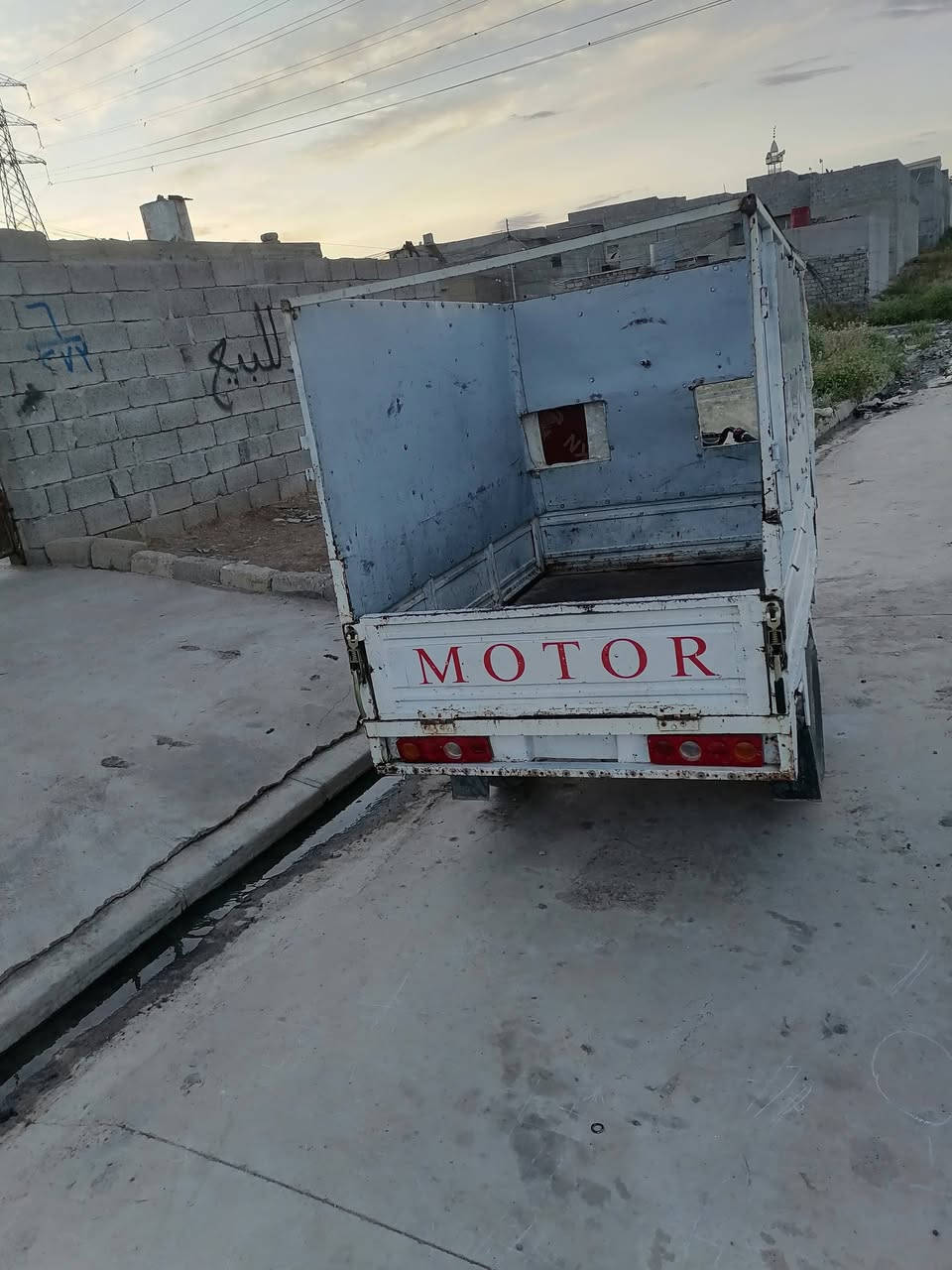 السلام عليكم ستوته للبيع موديل 17محرك 25 شرط مافتوح بيها برغي قطره لحيم مابيها ستوته بلادي وايرمنيه كلها شغاله نكره سلف ستوته ماتصرف عليها ربع شراي خابر على الرقم الجانب الايمن منطقه العبور 
***********
