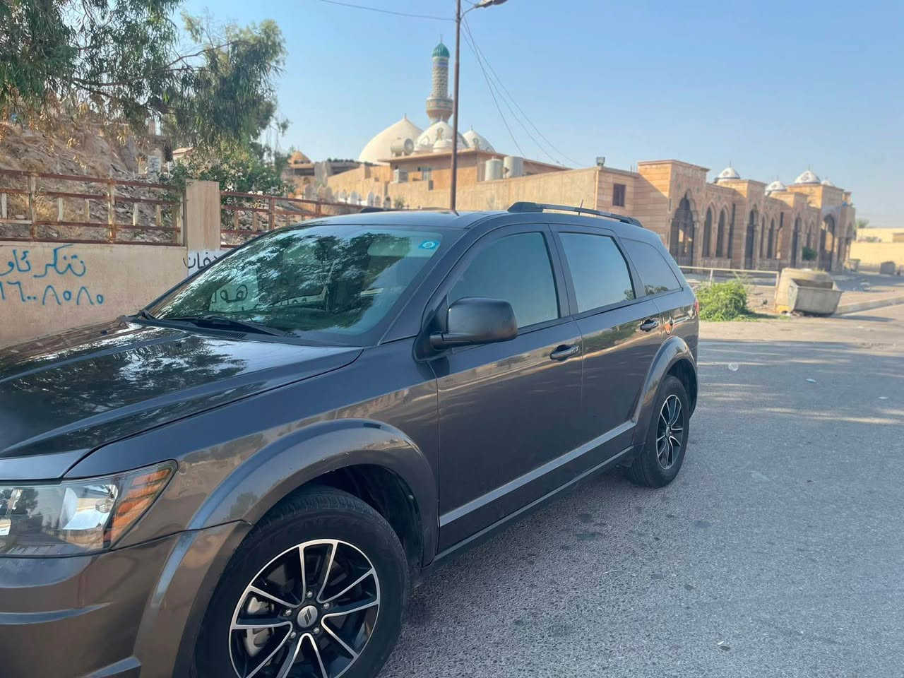DODGE  JOURNEY SE 2018🩶

سياره رقمها كامل باقي بصمه الشركة ✅

4 سلندر *
سبعه راكب*
بدون شواصي بدون ايرباك بدون دواخل حادث سطحي* 
كير ومحرك بشرط*  
تبريد ثلج*
 سياره مناقصها ايشي *
لونها رصاصي غامض 
ماشيه السياره (96الف كيلومتر) وقابل للزياده 
للاستفسار اكثر : *********** كركوك, العراق
