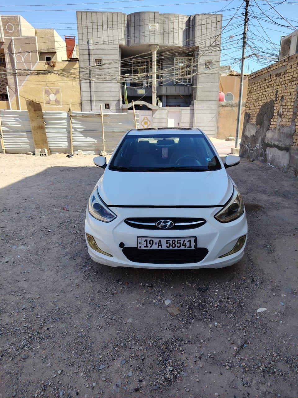 سلام عليكم للبيع اكسنت مديل٢٠١٧ خليجي تحويل ثاني يوم سياره بارد فقط بل جاملغ الخلفي  كفاله عامه سياره جاهزه للخير وجديده كلش كهربائيات كله شغاله مكينه وكير شرط كفاله عامه تصل ***********
