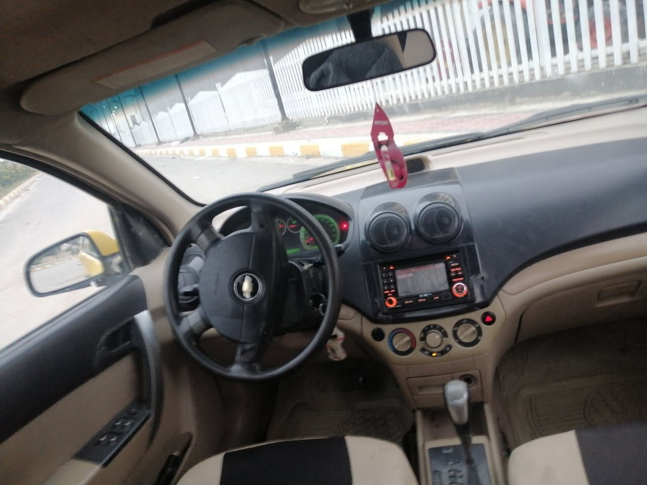 السلام عليكم
سياره افيو مديل 2011 خليجي مكينه 1400
رقم ذي قار سنويه 2030 راعيه بناصريه 
ضرر سياره ضربه بجنطة خفيفه مصلحه
حداديه خير من الله كهربائيات شغاله
 عنوان ناصريه مركز حي الشموخ
سعر 50 بيه مجال رقم ***********
