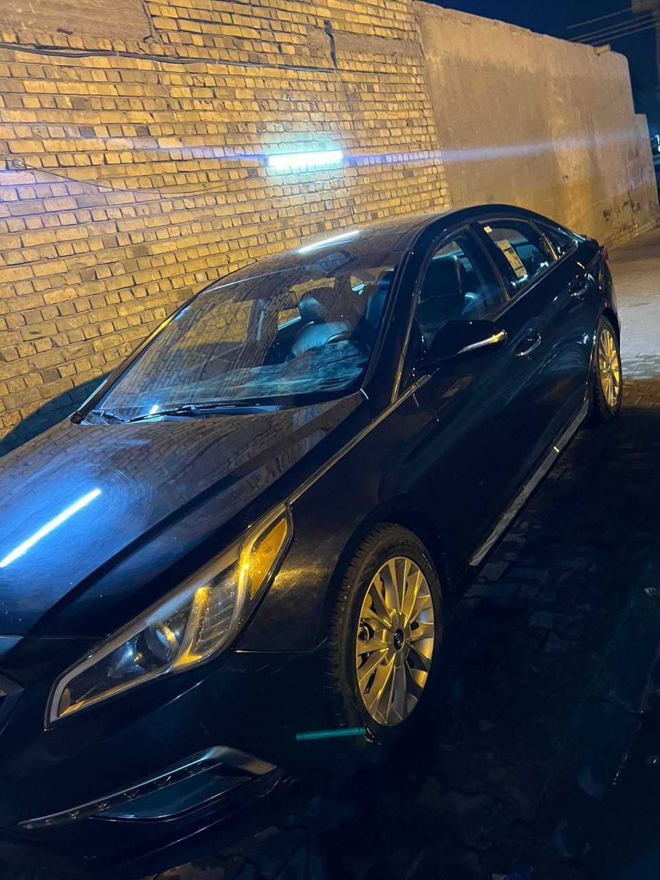 السلام عليكم سوناتا أمريكي 2015 فول*********** الفول Vip حادث فقط بنيد مبدل وبيهة شوية صبغ بجاملغ خلفي بدون ايرباكات محرك 2400gdi كير محرك صدر تايرات تبريد كلة كفالة جديد مواصفات السيارة معروفة كشنات جلد تبريد تدفئة كهرباء داخل صاج هيتر ستيرن كشن خزن بصمة تشغيل أبواب الصندوك ذكي لدات امامية خلفية بانوراما اشارة بلمري وبعد اكو مواصفات السيارة متعوب عليهة بدون نواقص السيارة احلى من الصور 
ماشية 114ميل 
مكان الزعفرانية شارع المعهد 
السعر 135$وبيهة مجال 
***********
