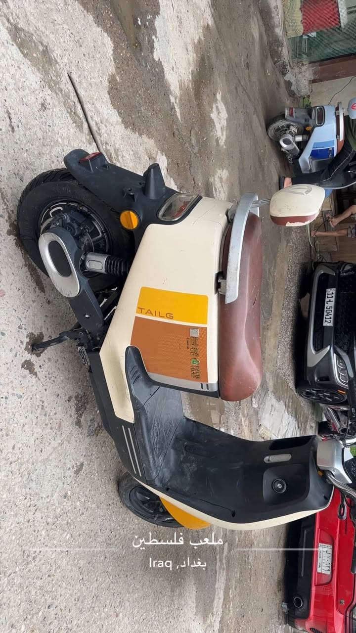 سلام عليكم دراجه شحن نضيفه شركه تايلنج بيهه ملاحظه وحده البطاريات نص عمر السعر ٤٥٠ للاستفسار ‭٠٧٧٠ ٤٦٦ ٥٠٠٠‬عنواني شارع فلسطين
