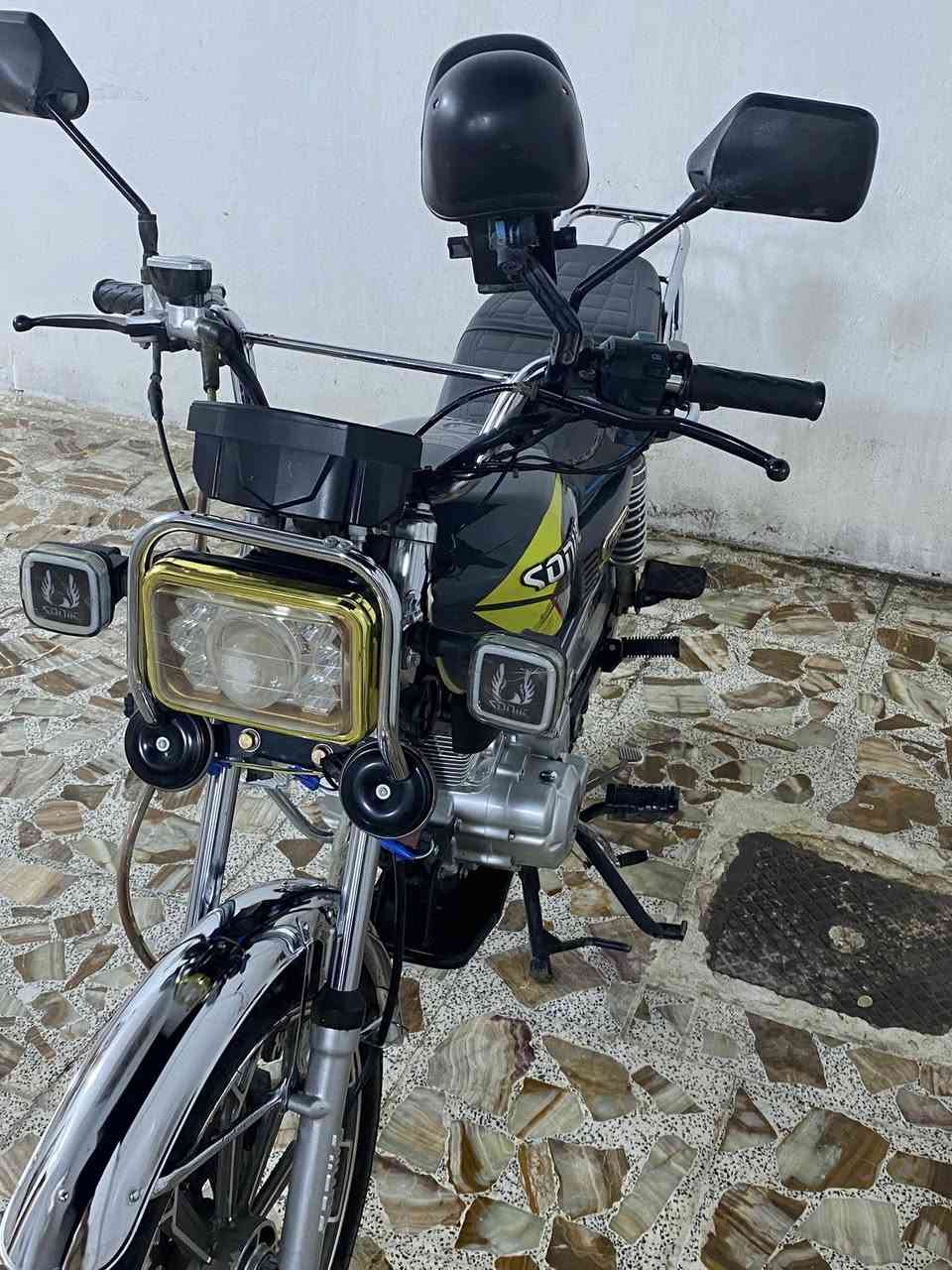 سولنك سيفان حديث ابو الشاشه محرك 200سيسي رقم  نجف وسنوية سعر 1350 .مكاني كوفة


**إذا كنت صاحب هذا الإعلان وتريد حذفه لأي سبب، رجاءا أرسل رسالة إلى الدعم الفني**