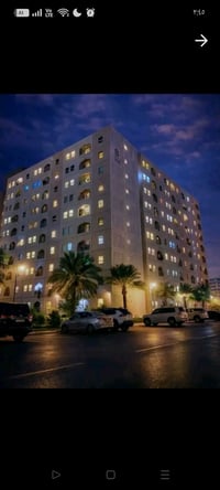 شقة  ١٢٠ شرقي  فارغة بدون  اثاث للبيع عمارة غير متقابله مدفوعة الثمن A...