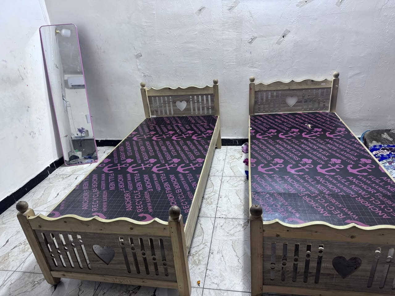 جديدات كنتور ٤٠٠ وجرابي وحده ٥٠ هنه ودواشك


**إذا كنت صاحب هذا الإعلان وتريد حذفه لأي سبب، رجاءا أرسل رسالة إلى الدعم الفني**
