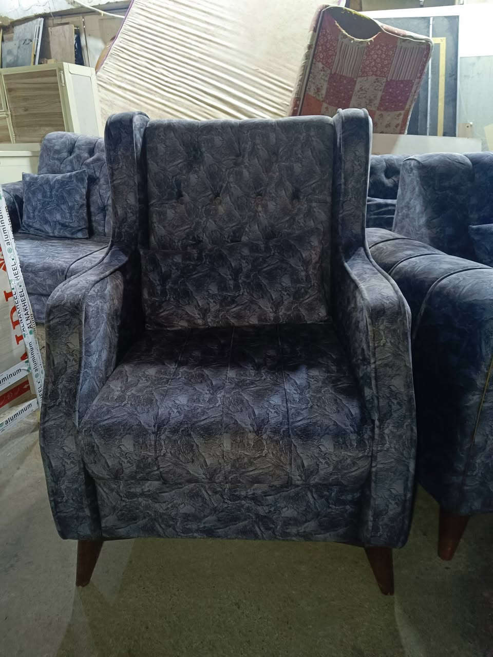 تخم عشر مقاعد سعره 350
***********
