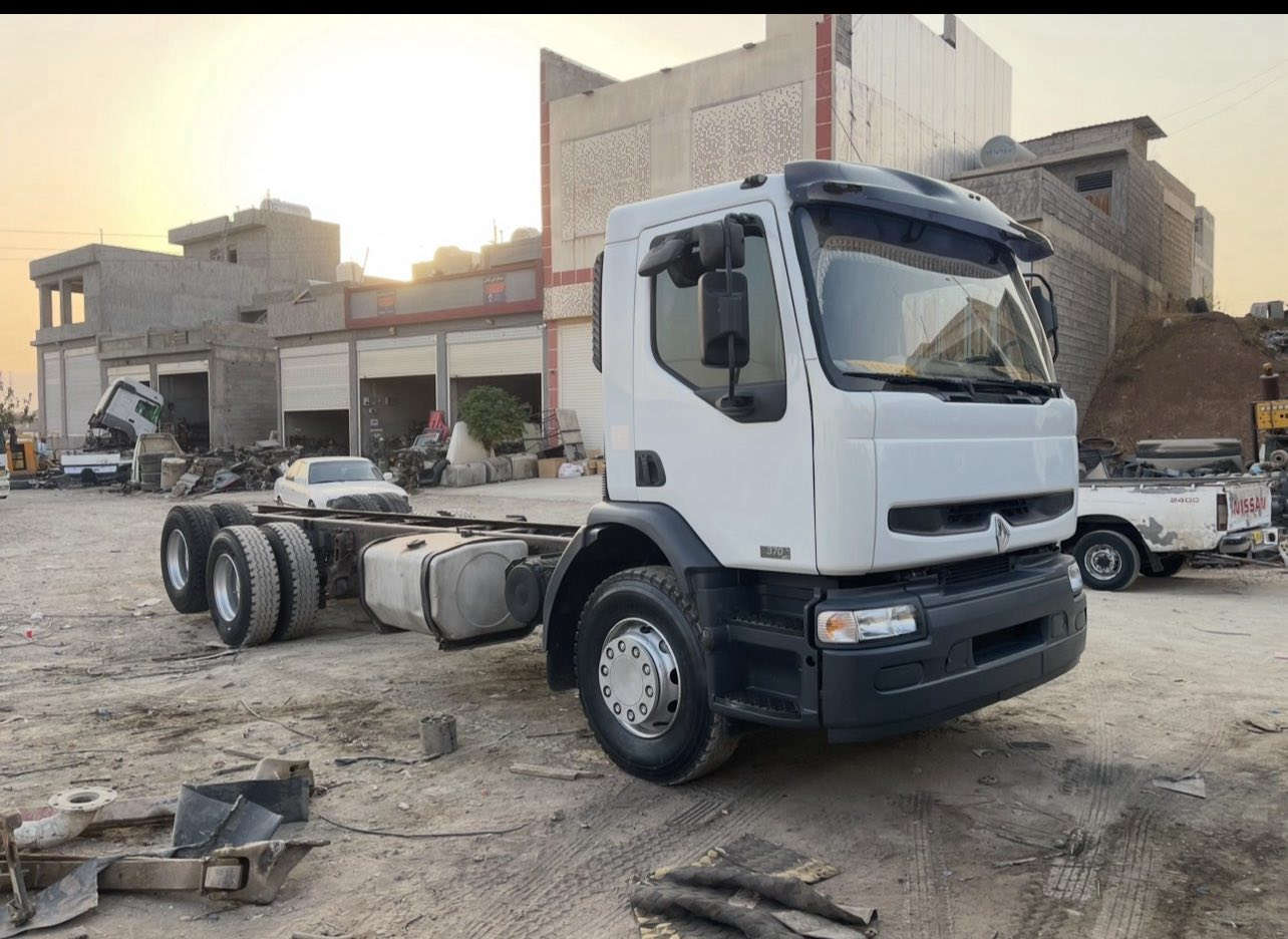 رينو ٢٠٠٦ بيلاد شانصي دريژ ٩مةتر
مةكينة٣٧٠ گير باقلاوة هةموگياني بةشةرت گيرومةكينةوئةكسل تةبريدو كوشن هةوا هةمي بةشةرت رةقةم سليماني بيلاد سةحال تاقم تاية تازة

٩٥٠ هةزار روشتوة

***********
