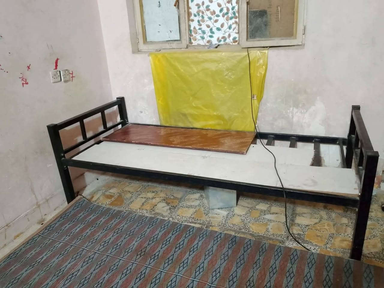 أغراض للبيع العنوان حي البساتين
كاونتر قطعتين سنك وكاونتر مع طباخ الاصلي توصاه مرمر  ب٣٥٠ وبي مجال
جربايه نفر حديد قوي ب٧٥ وبيها مجال
فرن شغال اي ضرر مابي ب٣٥ وبي مجال


**إذا كنت صاحب هذا الإعلان وتريد حذفه لأي سبب، رجاءا أرسل رسالة إلى الدعم الفني**