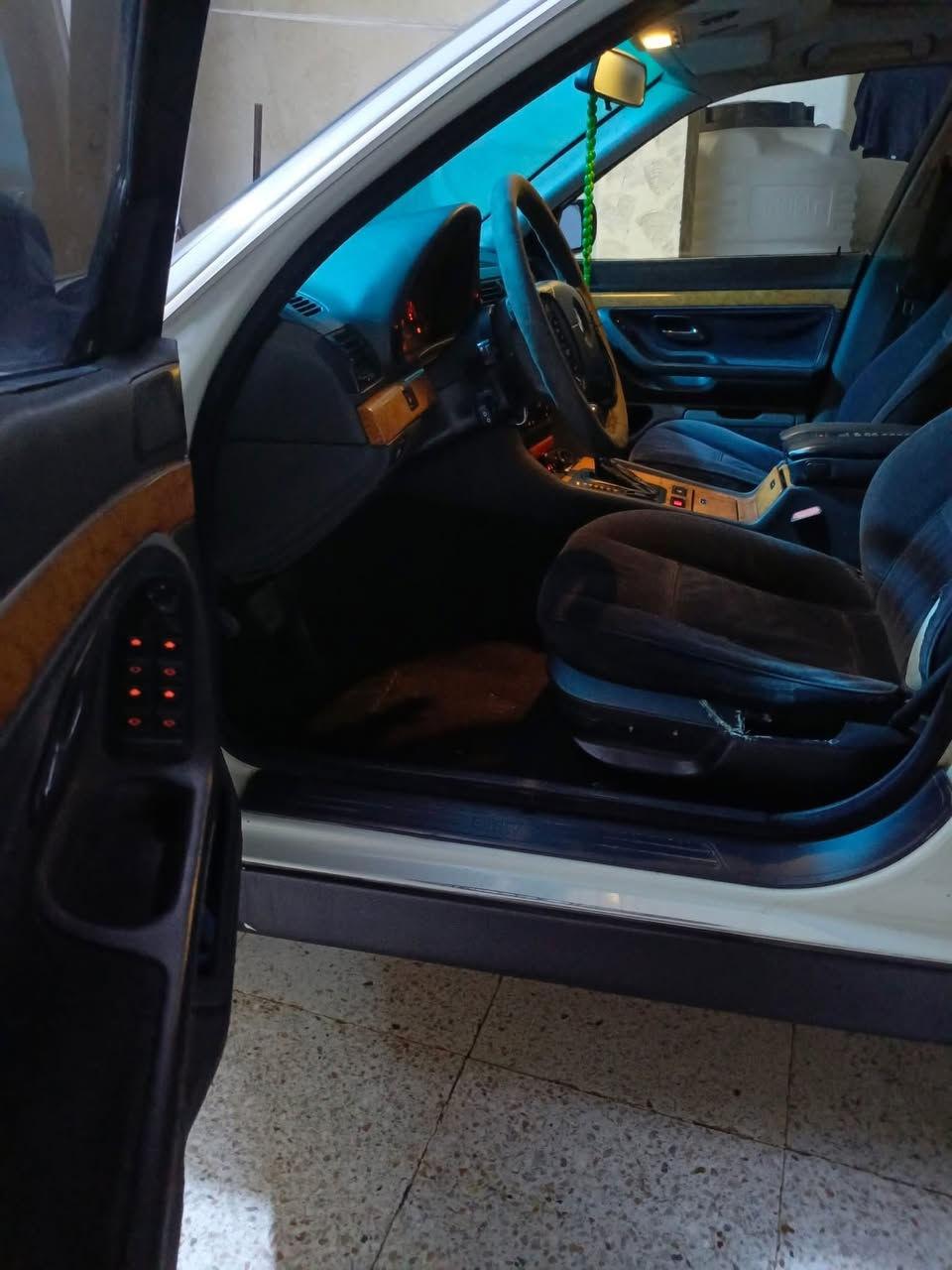 ‏سلام عليكم بسم الله الرحمن الرحيم 
البيع 730اصل مديل 95رقم بغداد سنويه لل 27
مكينه وكير كفاله كير تمساح 
صبغ قطعتين 
فتحه 3طكات 
صندوك شفط 
فول ارباك 
كشنات كهرباء 16حركه 
تخم تاير باتري جديد 
قبل سرعه 
تحكم ستيرن تبريد تدفئه 
شاشه 
‏كهربائيات ع وضع شركه كلشي بيه شغل 
حديده جديده 
عالي ناصي زنوب اصلي شرط
￼￼سياره خير من الله 
سعر 110بيه مجال بعد بيه موصفات واجد 
مكان سياره بصره 
تصل وبخدمتك ‭0783 820 9024‬
