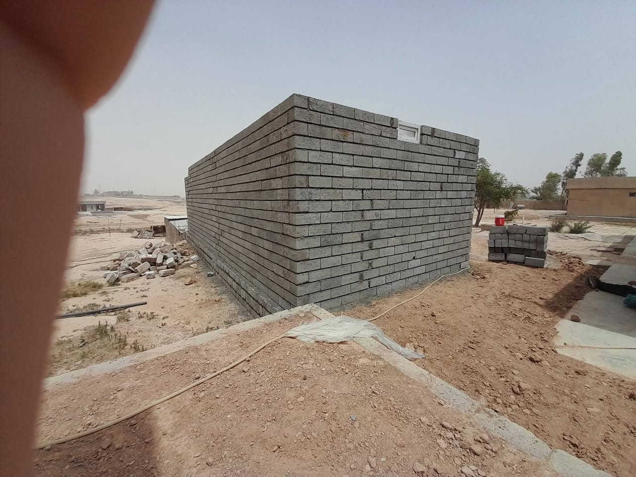 السلام عليكم يوجد كادر بناء متفرق حالين ومن الله التوفيق الاستفسار على هاذا الرقم ‎***********
