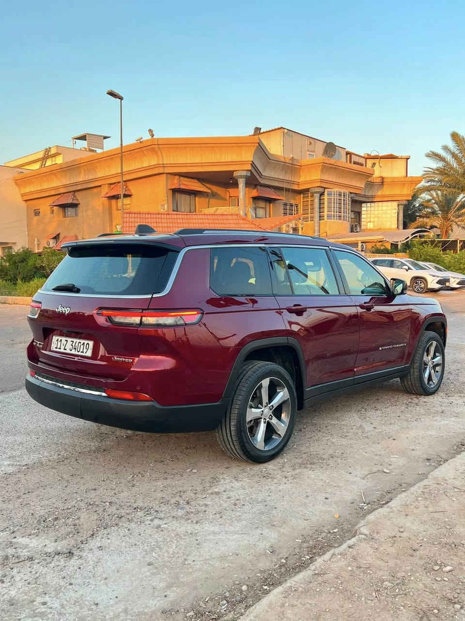جيب 2021 وارد امريكي 
حادثها جاملغين وبنيد وباب 4 قطع صبغ
حجم محرك 3600 ….6 سلندر
بصمة تشغيل وابواب
رادار نقطة عمياء 
تحديد مسار توقف ذاتي
شفتات بالستيرن
7 راكب كشن وسط منفصل ملكي
كشن كهرباء
3 قطع تبريد
شاشة وكامرة دواره
لايت وكشاف لايت LED زينون
شاشة ديجيتال 
مكاني بغداد بلديات
السعر / 208 ورقة
‭0772 223 2876‬
