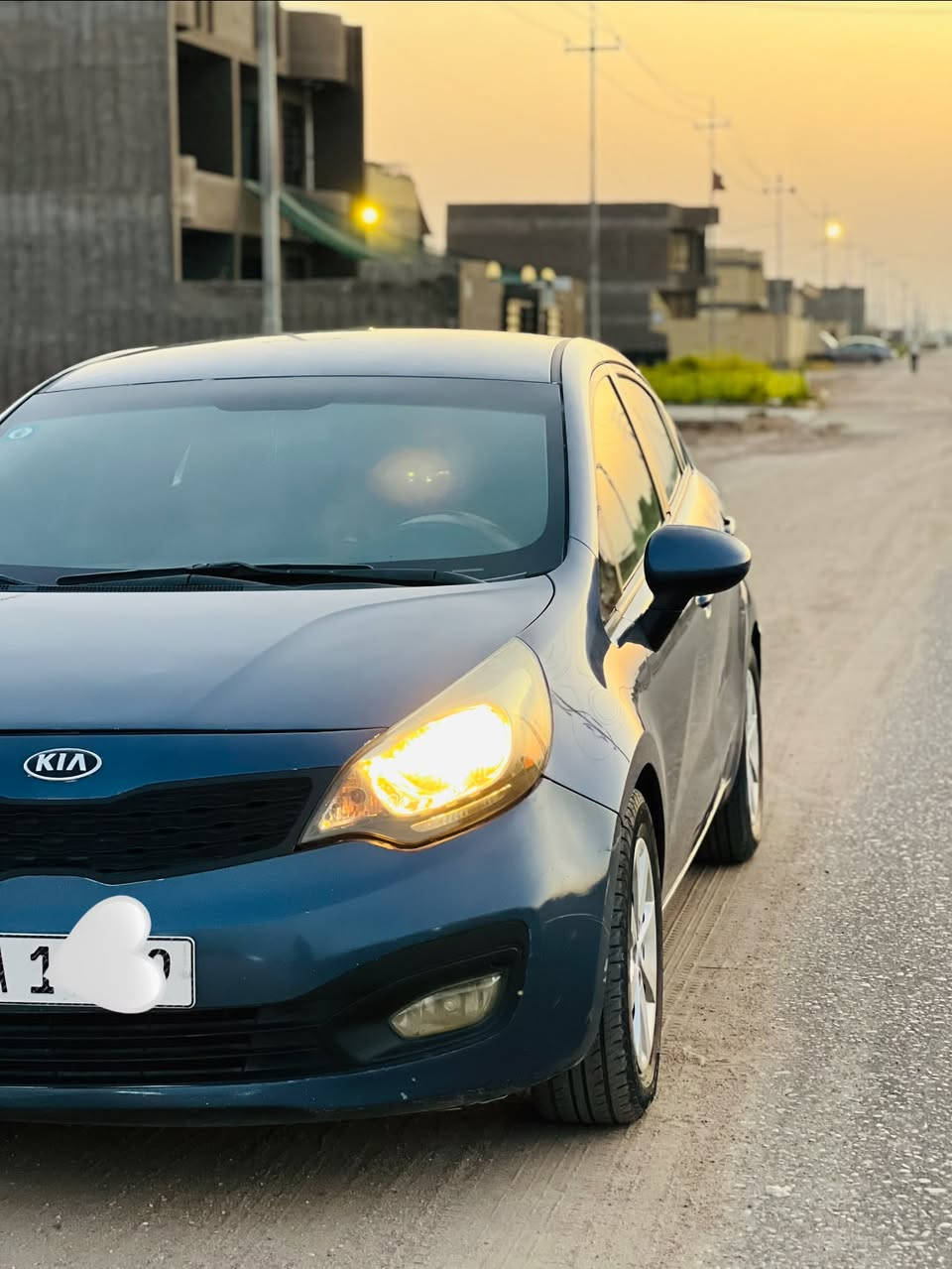 السلام عليكم كيو ريو ٢٠١٦ أمريكي السياره كير ومكينه وحداديه وتبريد جاهز 
السياره بيه قطعتين صبغ جاملغ وبنيد فقط 
 رقم بغداد تحويل مباشر 
السعر ٨٨ 
***********
مكان السياره محاويل
