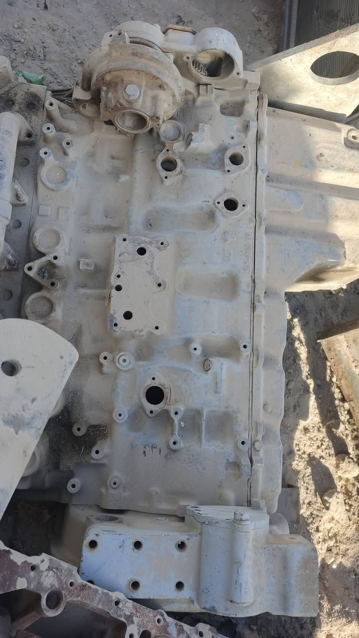 للبيع محركات ادوات ❓ بيركنز 2200 و 2500 
كرنك /سلندرات / براد دهن / كمشفت/ كيس دهن /
شتحتاج ادوات موجود  // بعد الفحص والمعاينه شرط 
🚩مكان بغداد ابو غريب 
***********
#بيركنز  #مولدات
