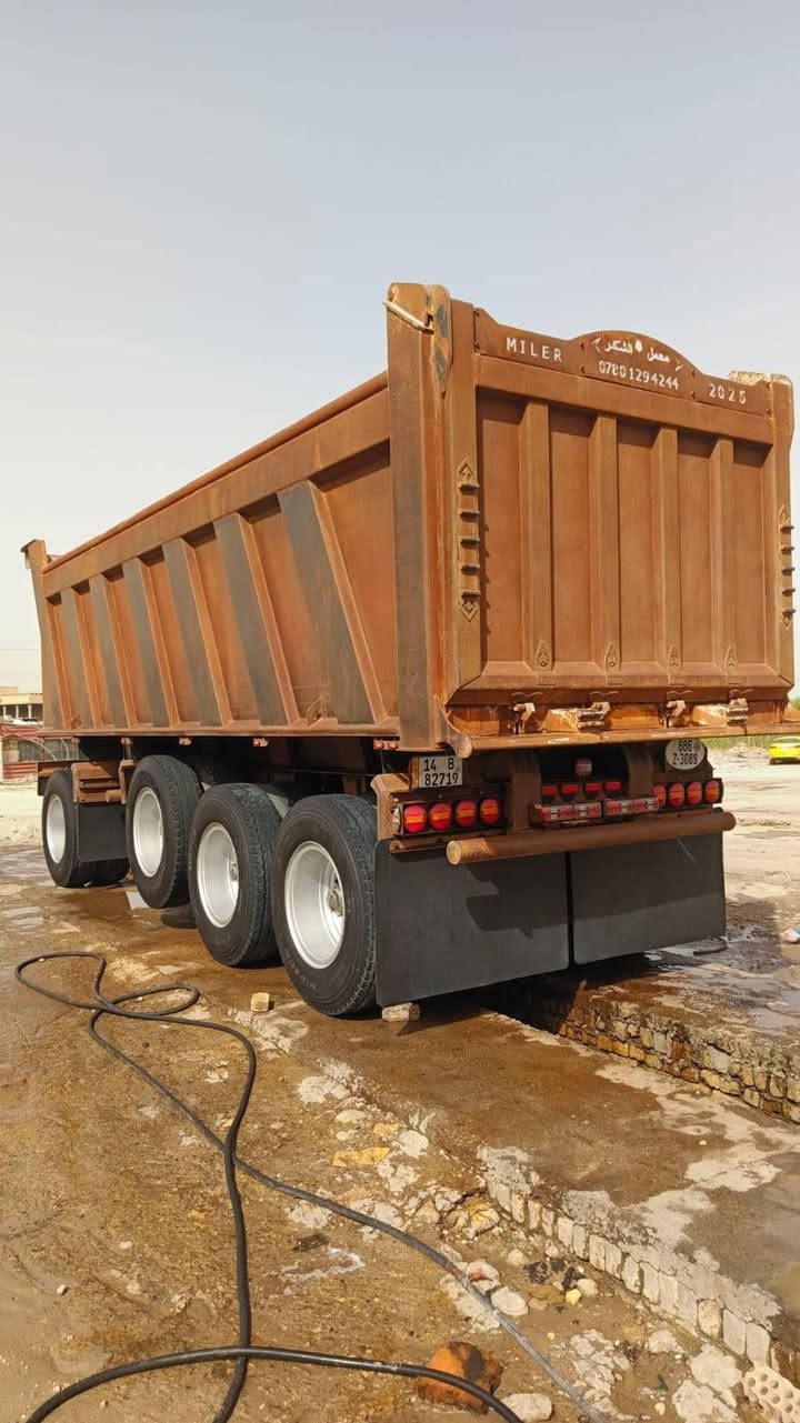 السلام عليكم للبيع مقطورةموديل 2025 شهر ال٥
ثلاث دناكير طول سبعه او نص
تخم تاير 24 صاج جديد
معمل احمد شكر  جديده وحلوه مشتغله قليل
للاستفسار ‭//*********** //*********** // 
السعر 250$
بيها مجال للشراي
