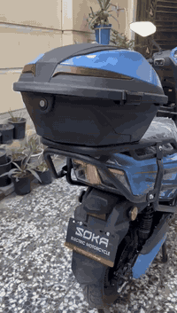 السلام عليكم
دراجة شحن جديدة موديل ٢٠٢٥ ما ماشية 
الكهربائيات كله نظيف 
مكاني بغداد السعر ٩٠٠وبيها مجال 
رقمي ***********
